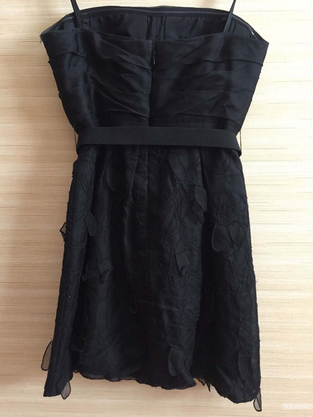 Маленькое черное платье BCBG Max Azria размер S