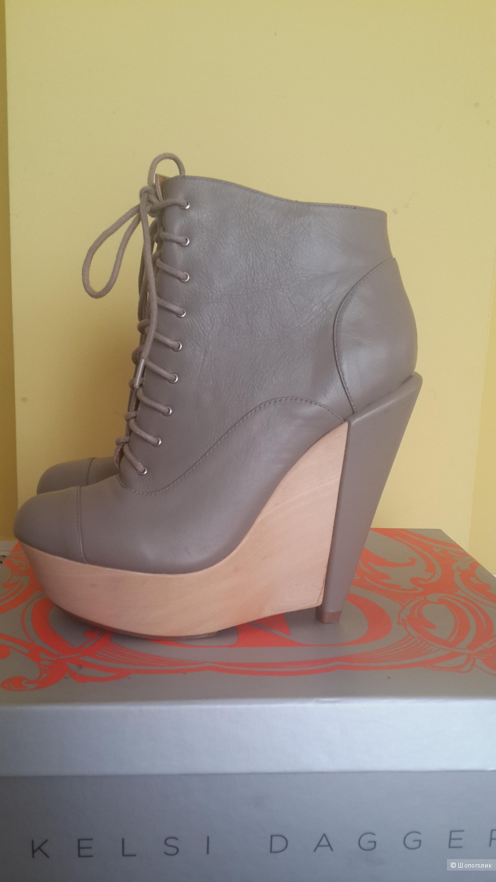 Новые кожаные ботинки, серого цвета на платформе Kelsi Dagger размер 8us