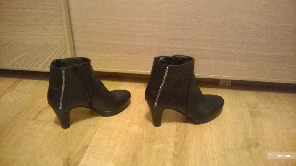 Продаю новые кожаные ботинки черного цвета, 36 размер, 3950 руб.