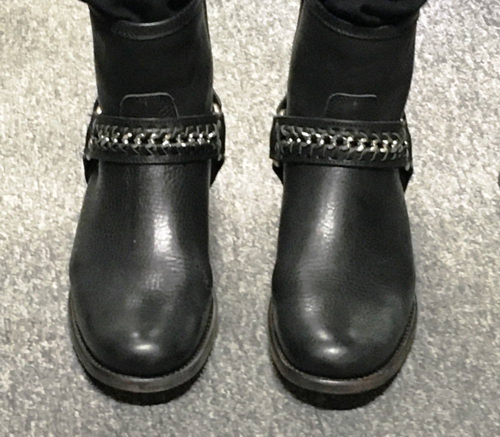 Стильные Ботинки frye 38 размер застежка сзади.