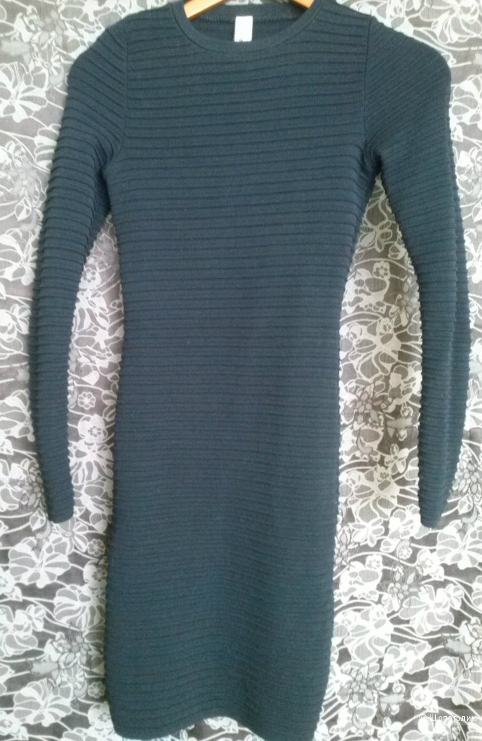 Платье "резинка" от Pull and Bear черного цвета , S-26-42