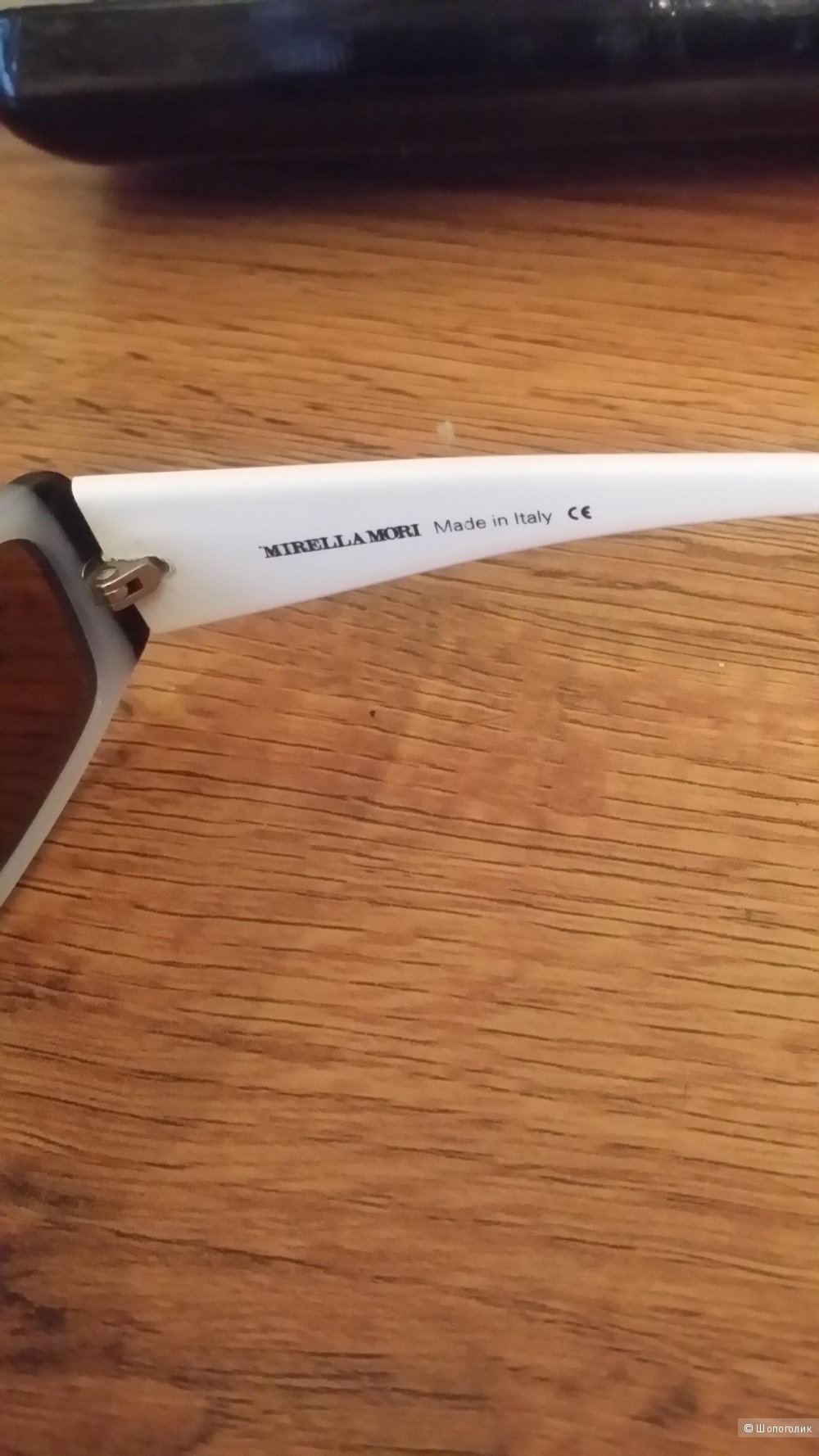 Солнцезащитные очки  бренда Mirella Mori