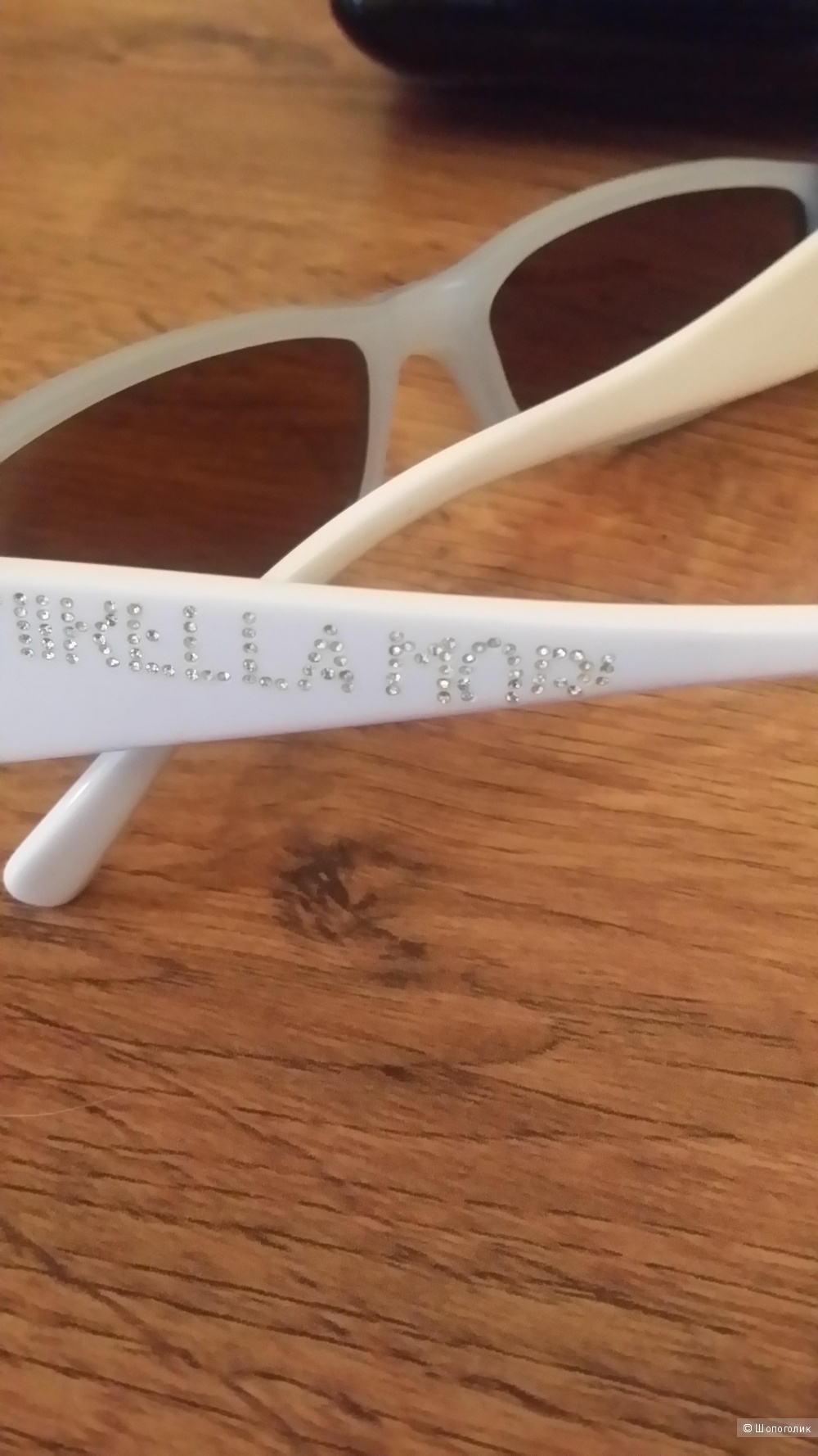 Солнцезащитные очки  бренда Mirella Mori