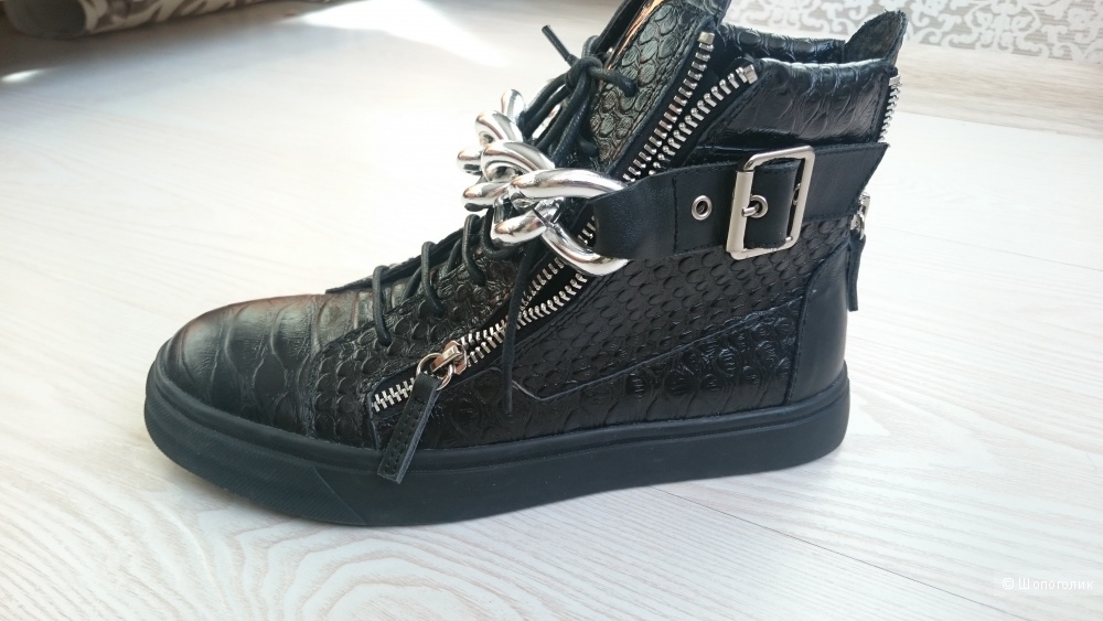 Продам сникерсы GIUSEPPE ZANOTTI  (копия) новые 37 размер