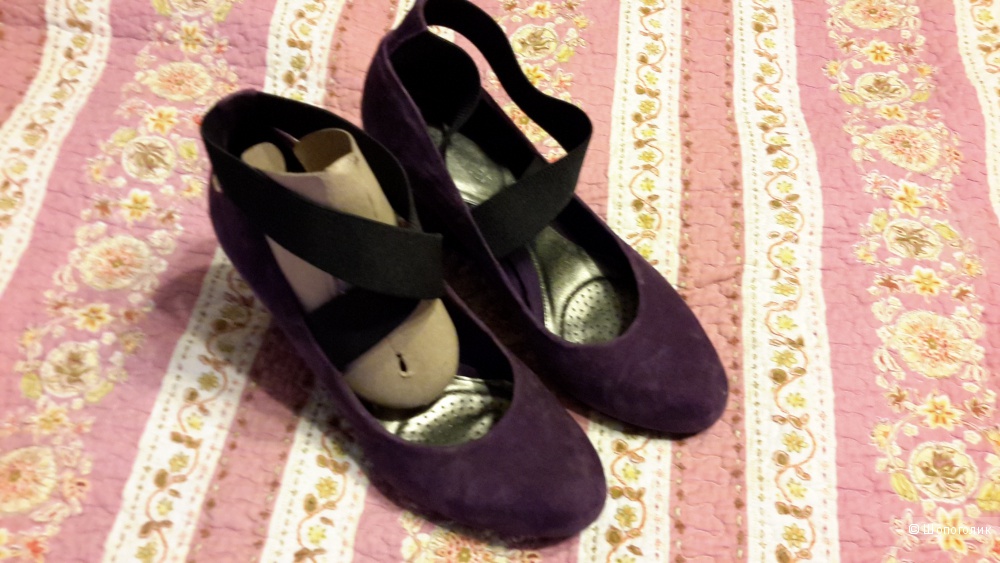 Clarks softwear туфли размер 6 на наш 38,5-39 б/у замша фиолетовые в хорошем состоянии