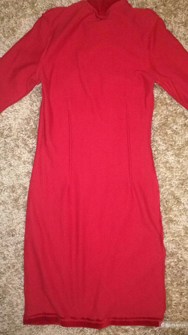 Эффектное красное платье, размер S