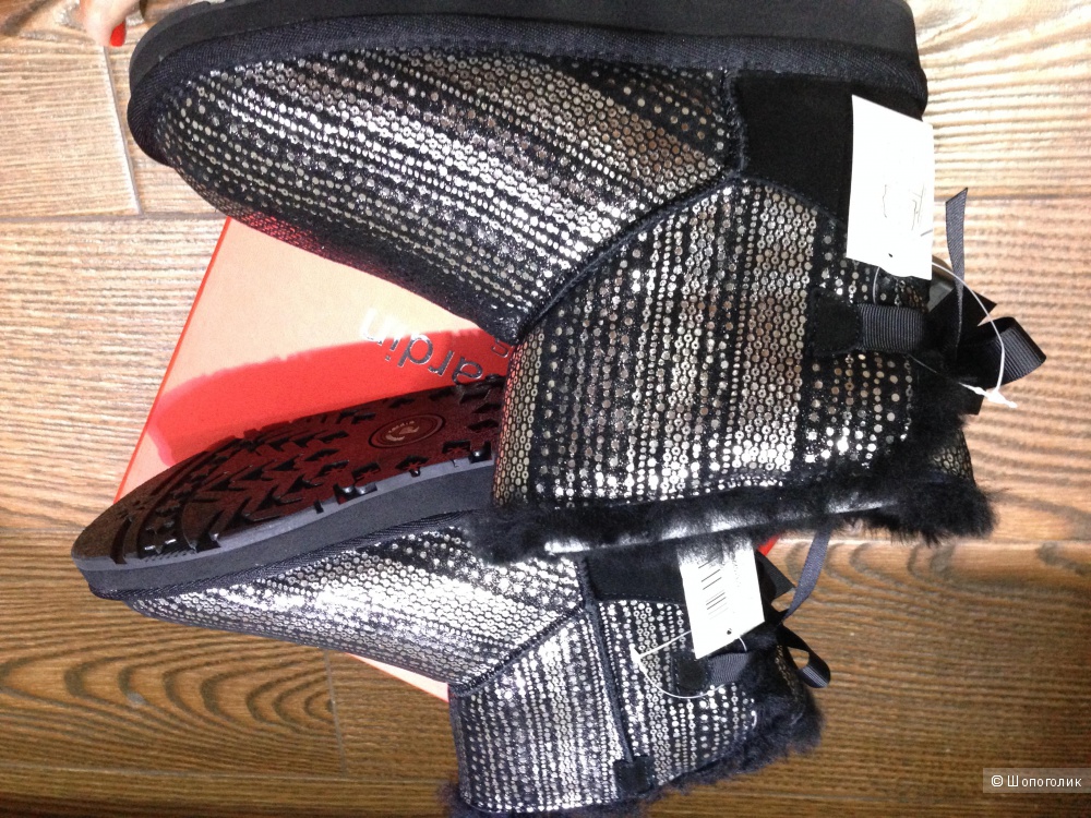 Шикарные натуральные зимние угги от PIERRE CARDIN .Новые.Оригинал.За 3500.