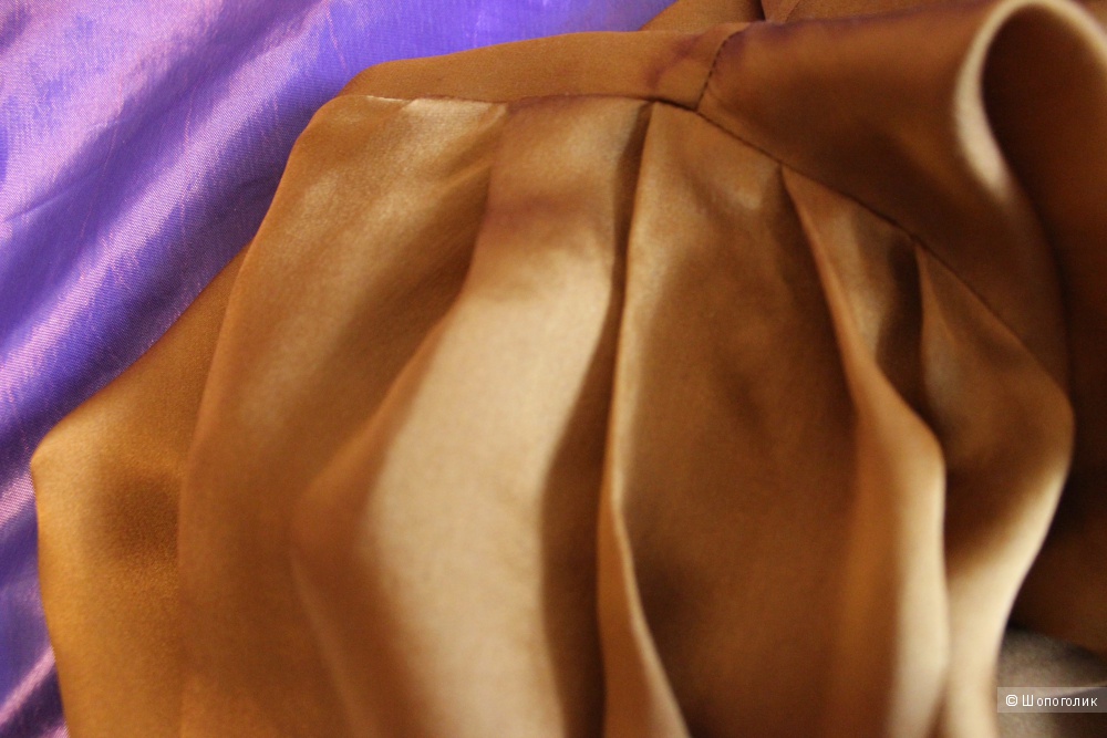 Новая шелковая блузка L'AGENCE, золотисто-коричневый цвет на 46-48 размер.