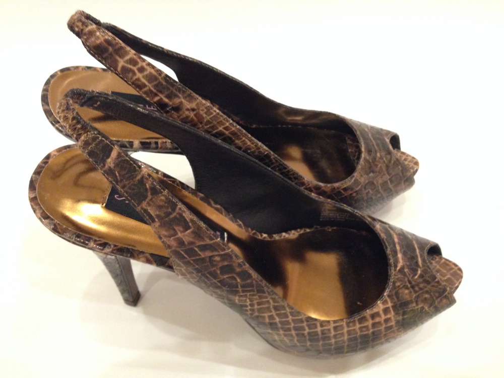 Красивые "змеиные" туфли от STEVE MADDEN р.38.5 Новые