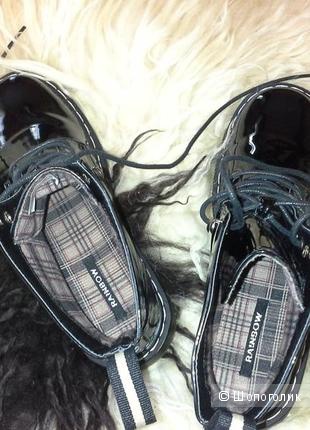 Новые лаковые суперские черные ботинки