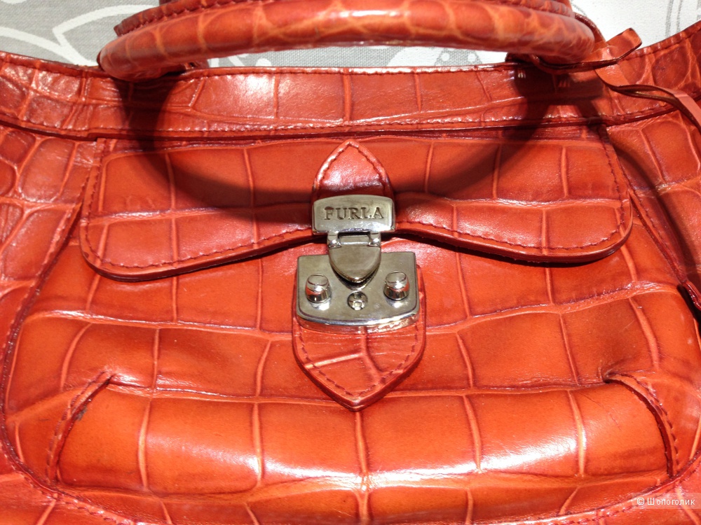 Красивая маленькая сумка с ключиком FURLA