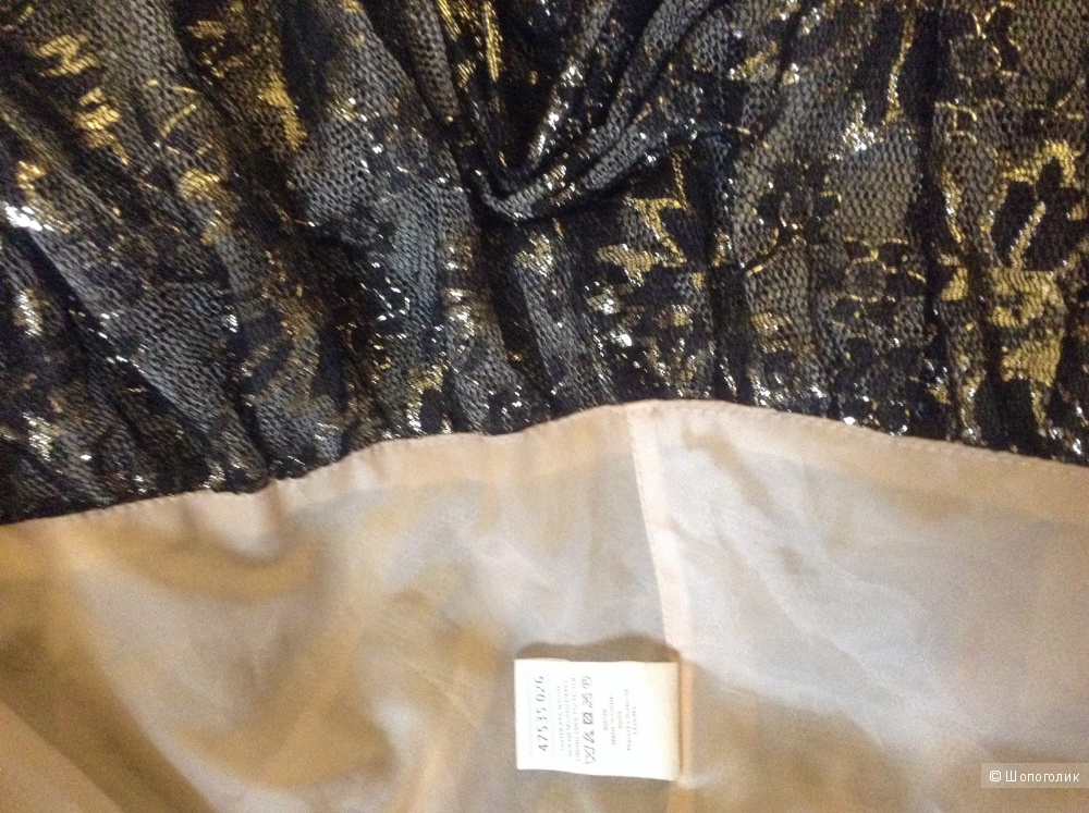 Нарядное платье -корсаж из кружевной черной ткани с золотом