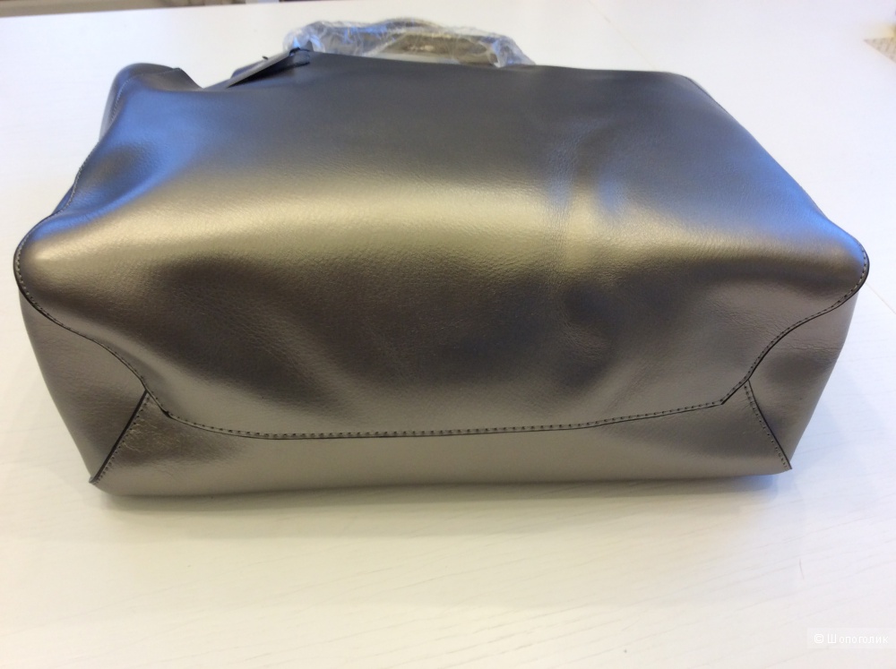 Большая женская сумка из кожзама серо-серебристого цвета