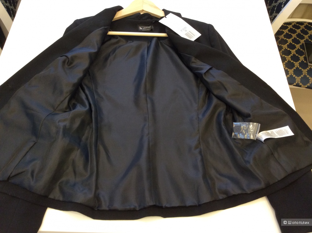 Классический женский чёрный костюмный пиджак Laura Scott р.46