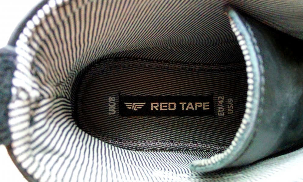 Новые мужские ботинки-броги Red Tape из натуральной кожи.