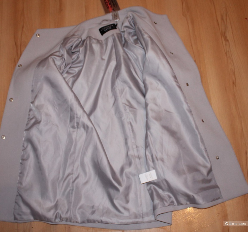 Пальто, светло-серого цвета,размер 42-44.