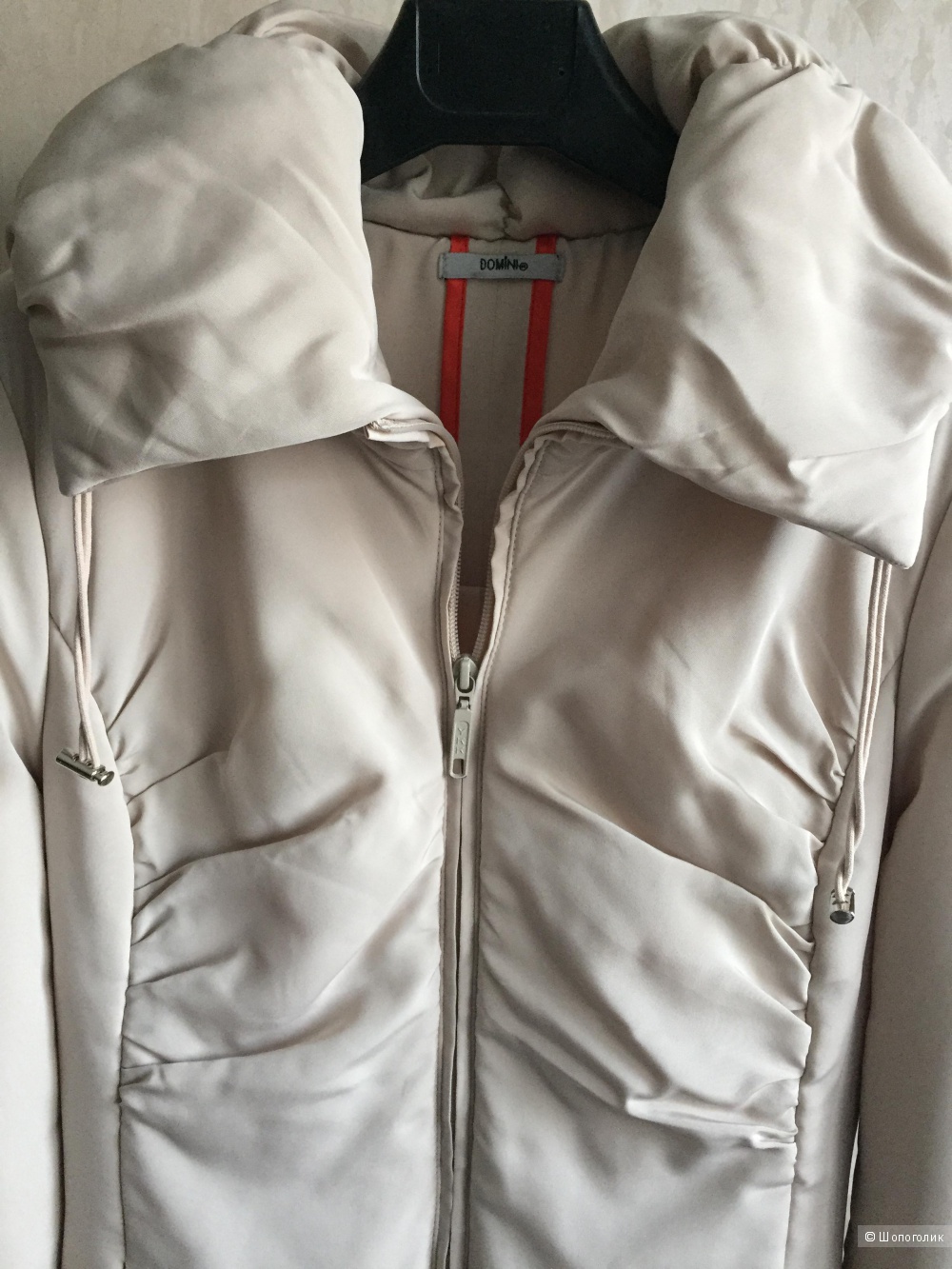 Светло-бежевое зимнее пальто, размер 44