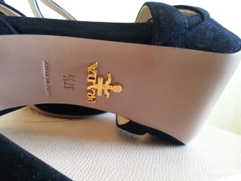 Босоножки Prada размер 37,5 оригинал новые