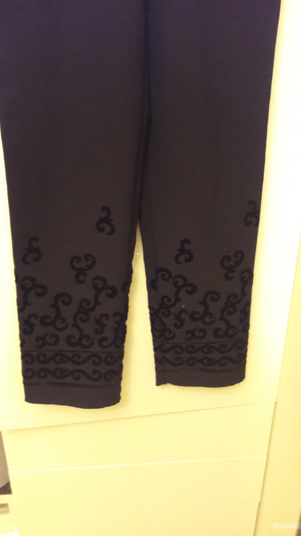 Sadimo, 38: прямые классические брюки с бархатом