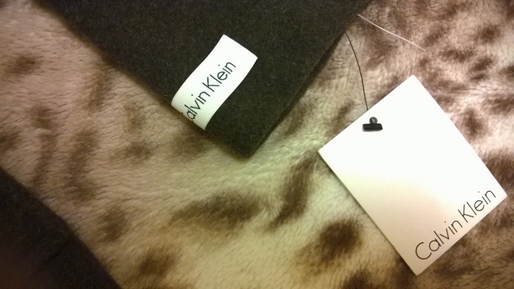 Новое темно-коричневое пальто Calvin Klein