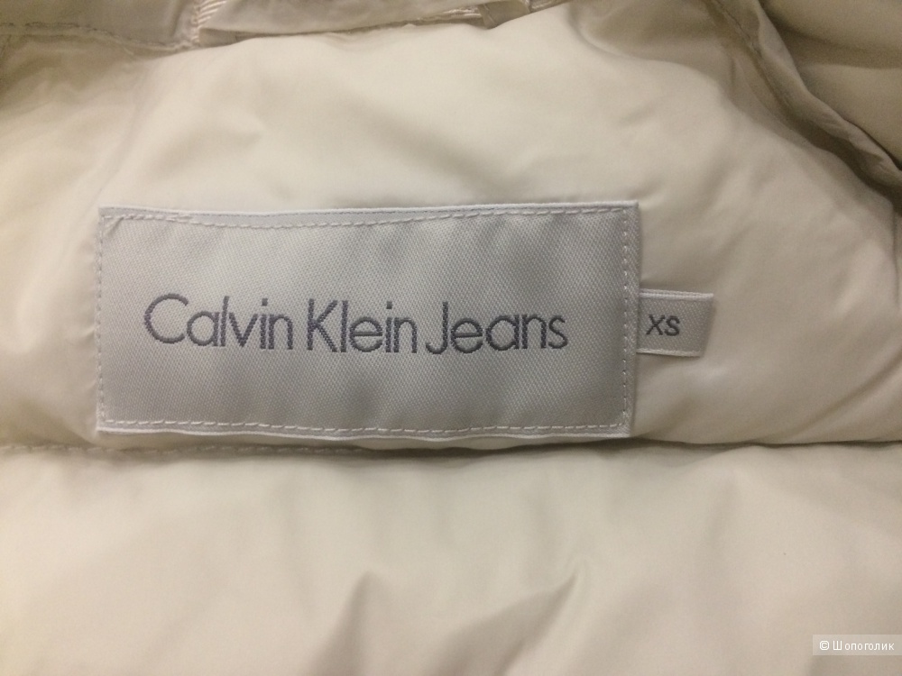 Пуховик Calvin Klein Jeans, размер XS