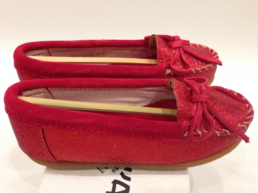 Детские брендовые мокасинки от Minnetonka для девочки Новые