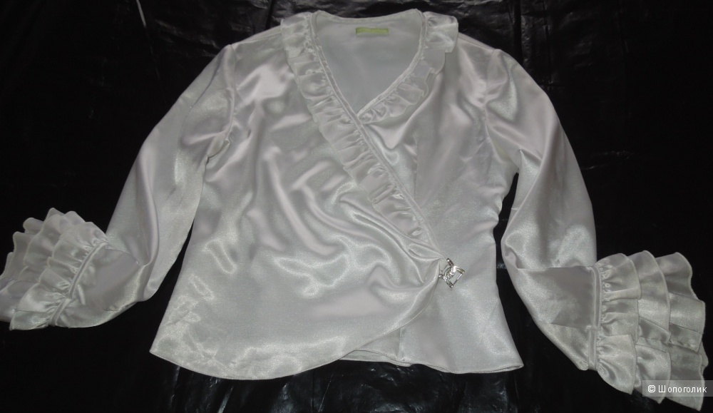 Блузка белая 44-46 р. Можно как театральный костюм