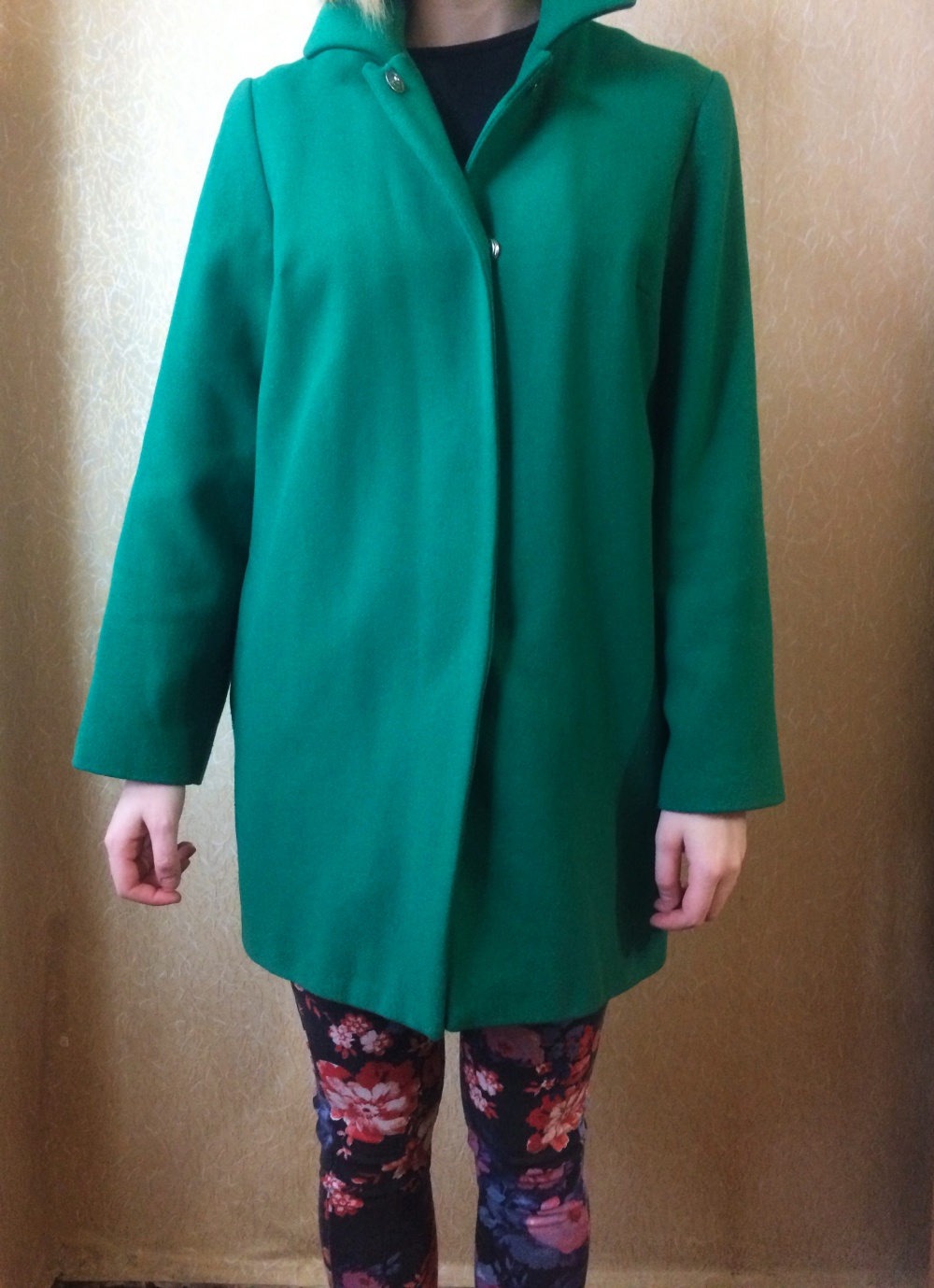 Зелёное пальто ASOS