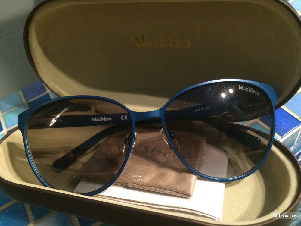 Солнцезащитные очки MaxMara