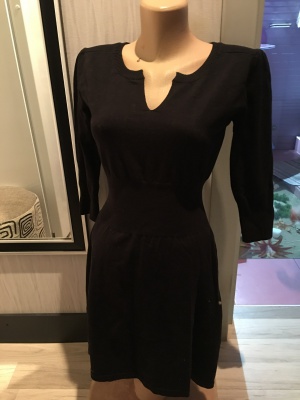 Платье MANGO,размер М,но вполне подойдет и на S, цвет черный