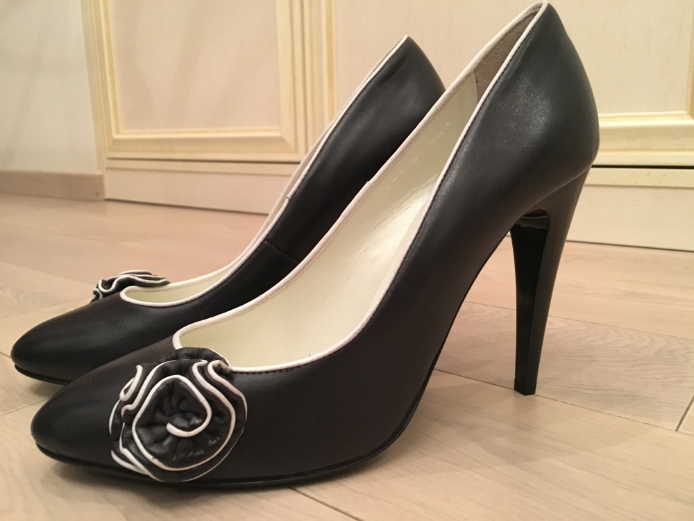 Новые туфли la gatta на р 39 для делового гардероба