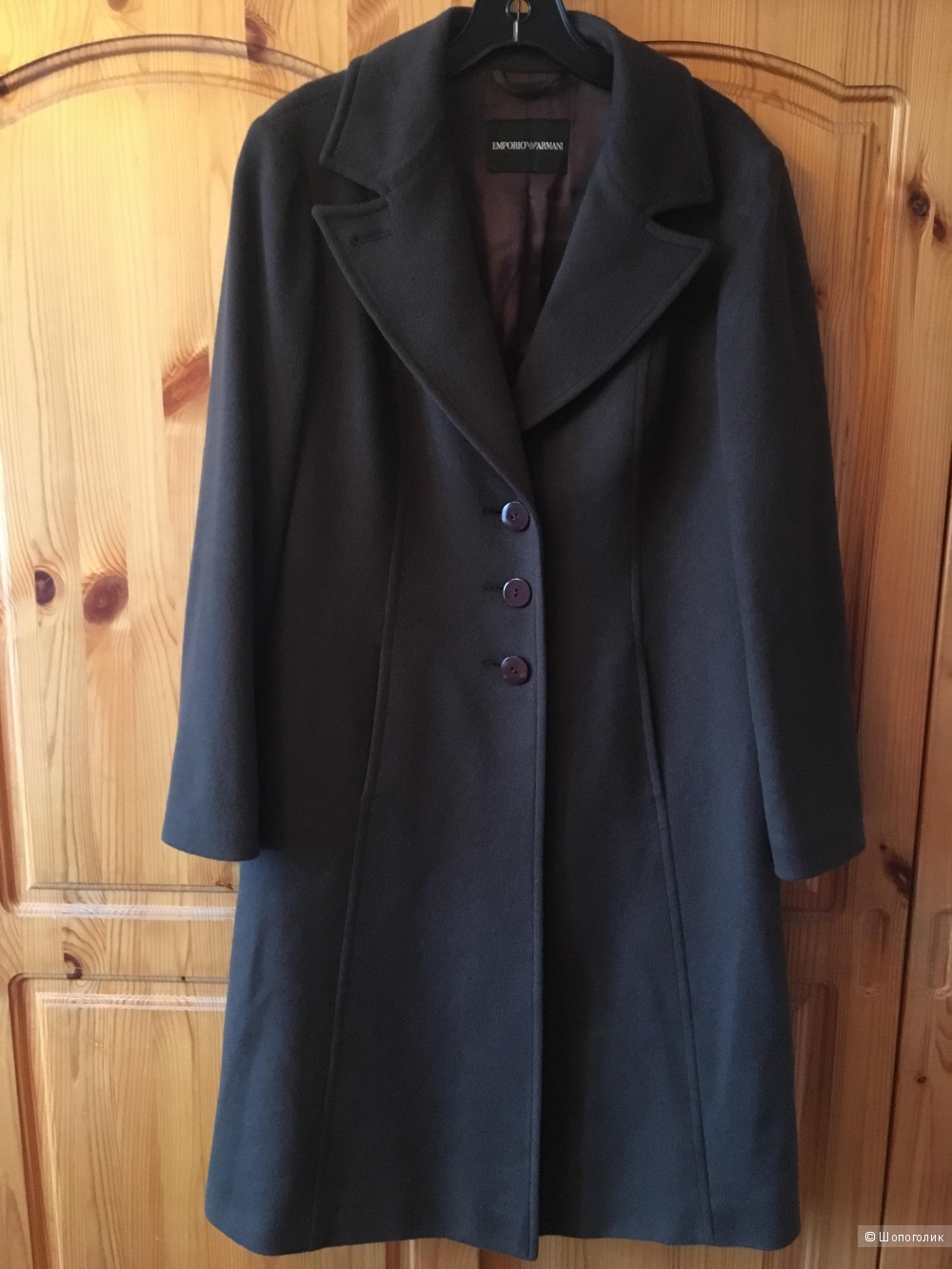 Оливковое кашемировое пальто Emporio Armani размер IT44