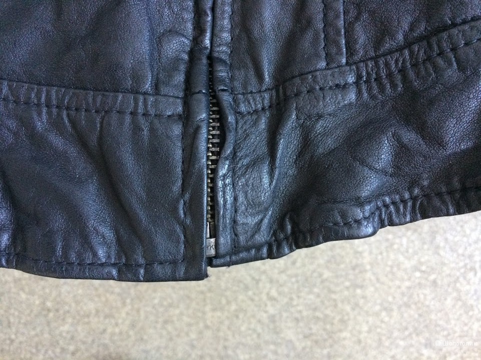 MUUBAA Кожаная куртка размер 6/40 пристрой до 04.02.17г