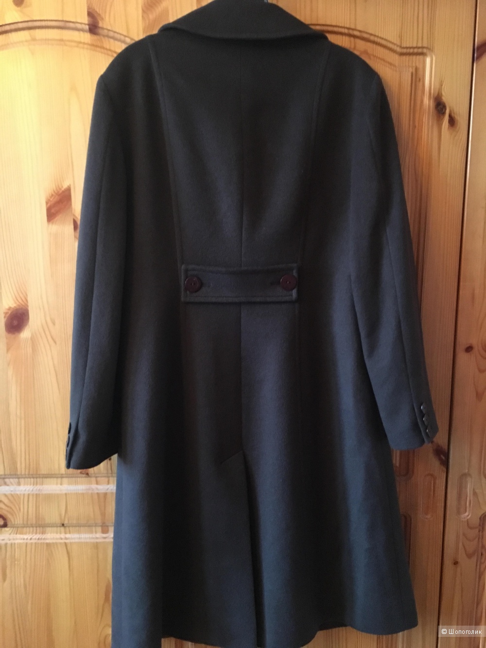 Оливковое кашемировое пальто Emporio Armani размер IT44