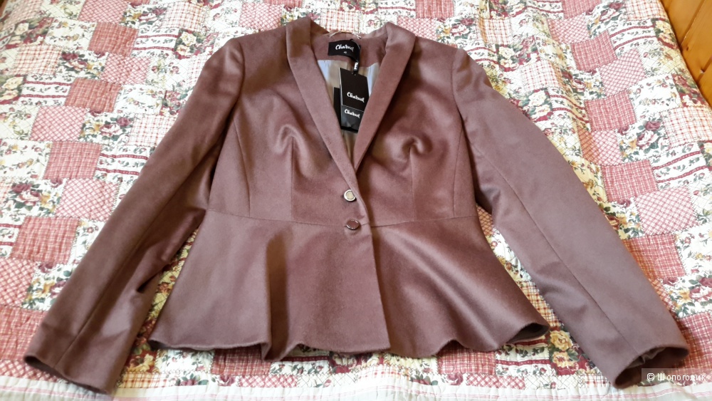 Красивый теплый пиджак шоколадного цвета Charuel размер 48 на 46