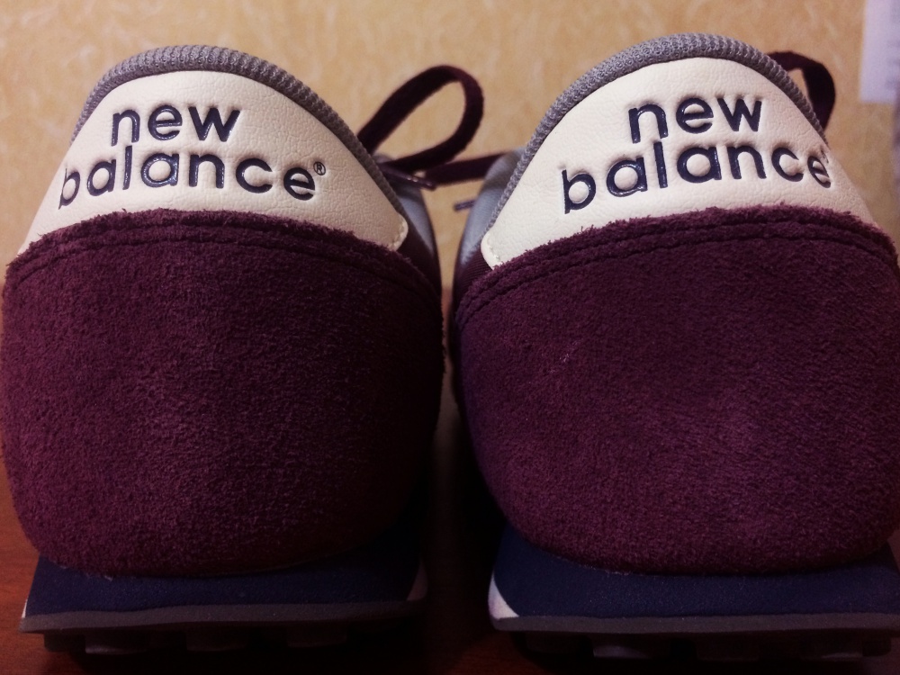 Оригинальные бордовые кроссовки New Balance 410
