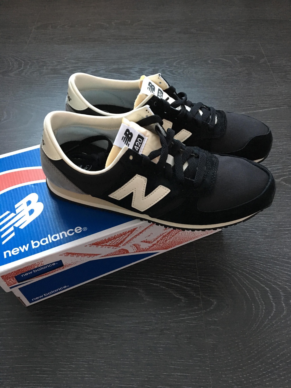 Новые кроссовки New Balance 420 unisex (оригинал) 8US/7,5UK/41,5EU/26 см