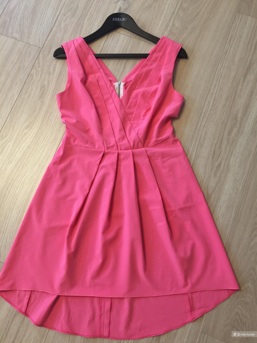 Платье с защипами темно-розового цвета