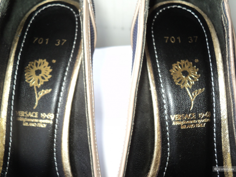 Туфли женские новые. Бренд Versace 19-69. Размер 37.