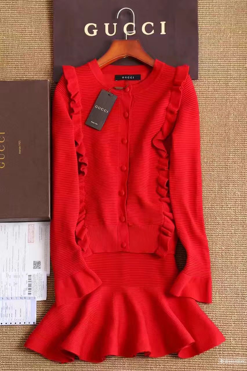 Красный костюм с юбкой Гуччи (Gucci)