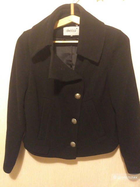 Короткое черное пальто Dekka