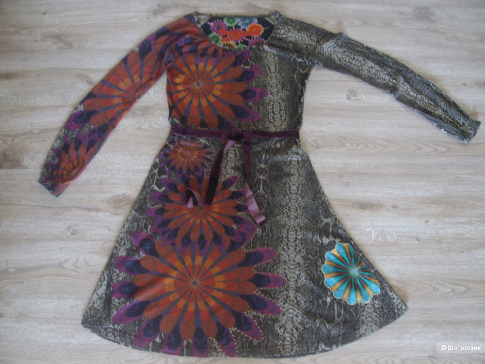 Платье "Desigual" размер 44-46 (Испания)