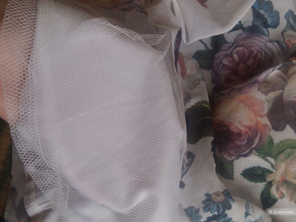 Приталенное платье миди с цветочным принтом ASOS, размер 40-42