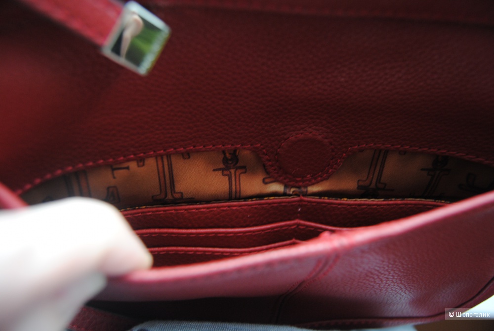 Tignanello pebble leather triple compartment crossbody bag (красная кожаная сумка Tignanello)