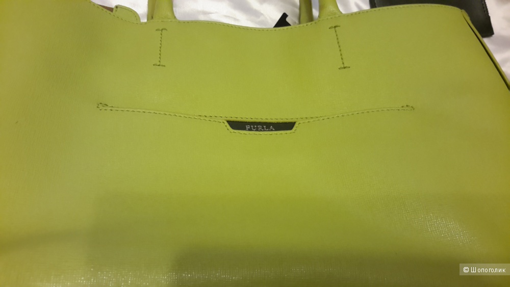 Красивая сумка Furla DIAMANTE Shopper цвет лимонный с оливковым