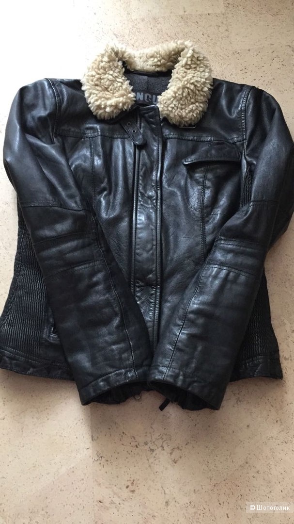 Cinque  черная куртка из кожи ягненка 42-44 размер,утепленная