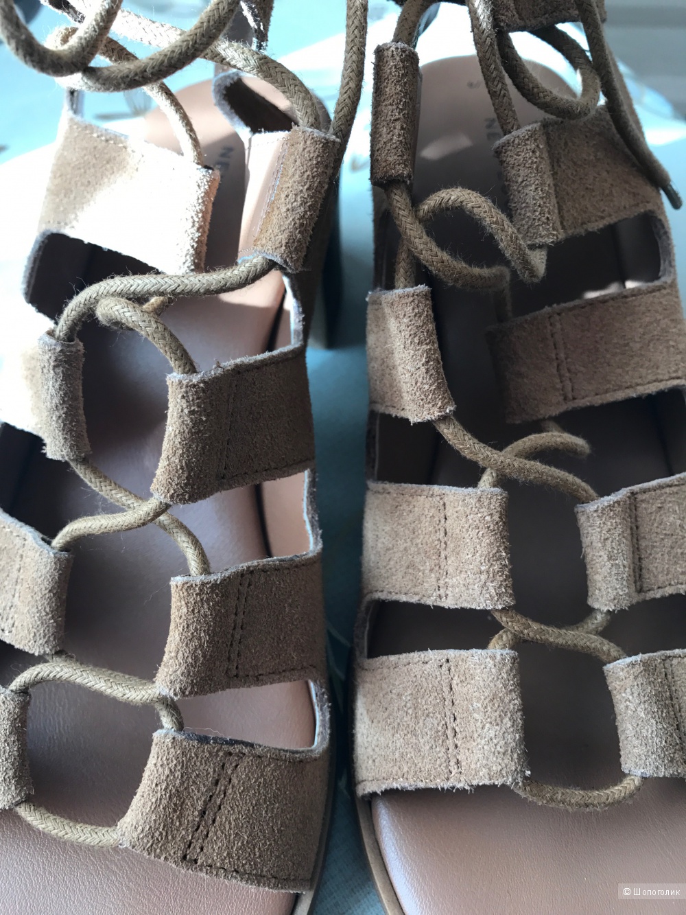 Сандалии на блочном каблуке со шнуровкой New Look