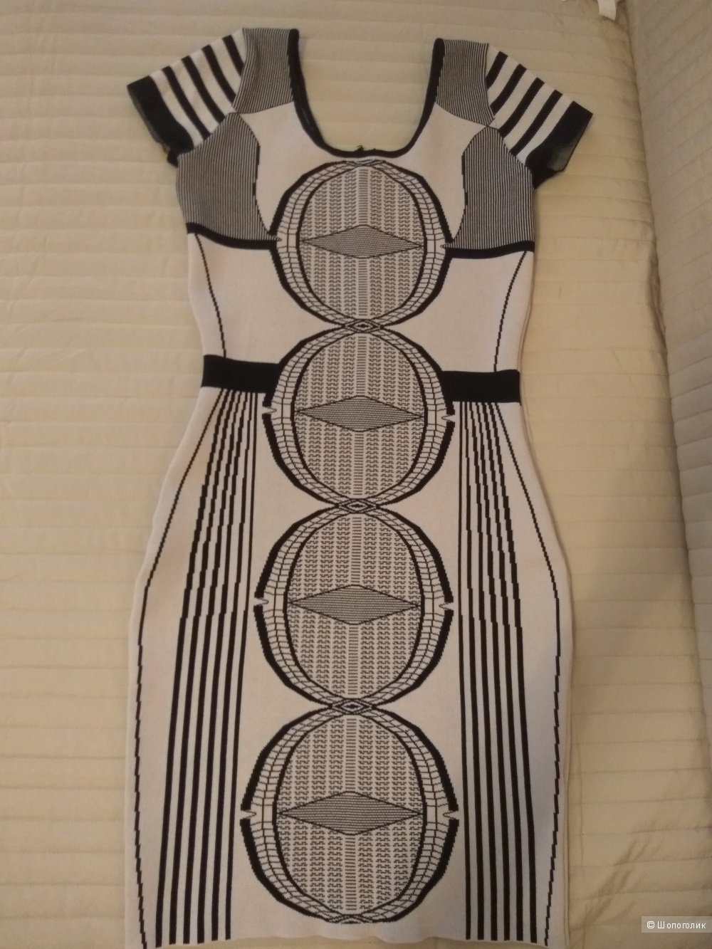 Трикотажное платье Zarina, размер S.