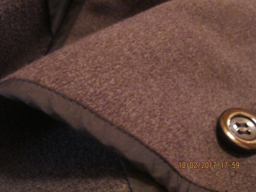 Пальто - кейп  или пальто накидка) Универсальный размер.