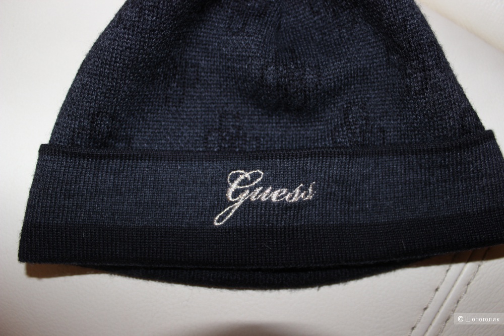 Шапка GUESS